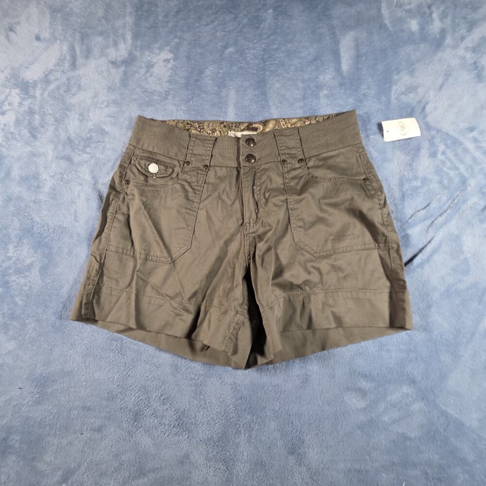 Cato Women’s Cargo Utility Shorts Size 12 Gray Brown Paisley NWT